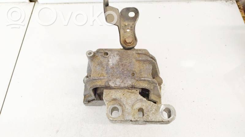 Engine mount bracket   1K0199262,1K0199262