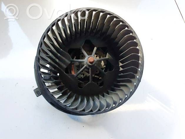 Volkswagen PASSAT B7 Ventola riscaldamento/ventilatore abitacolo 