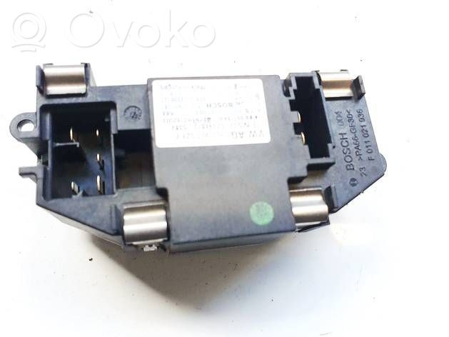 Volkswagen PASSAT B7 Motorino ventola riscaldamento/resistenza ventola 