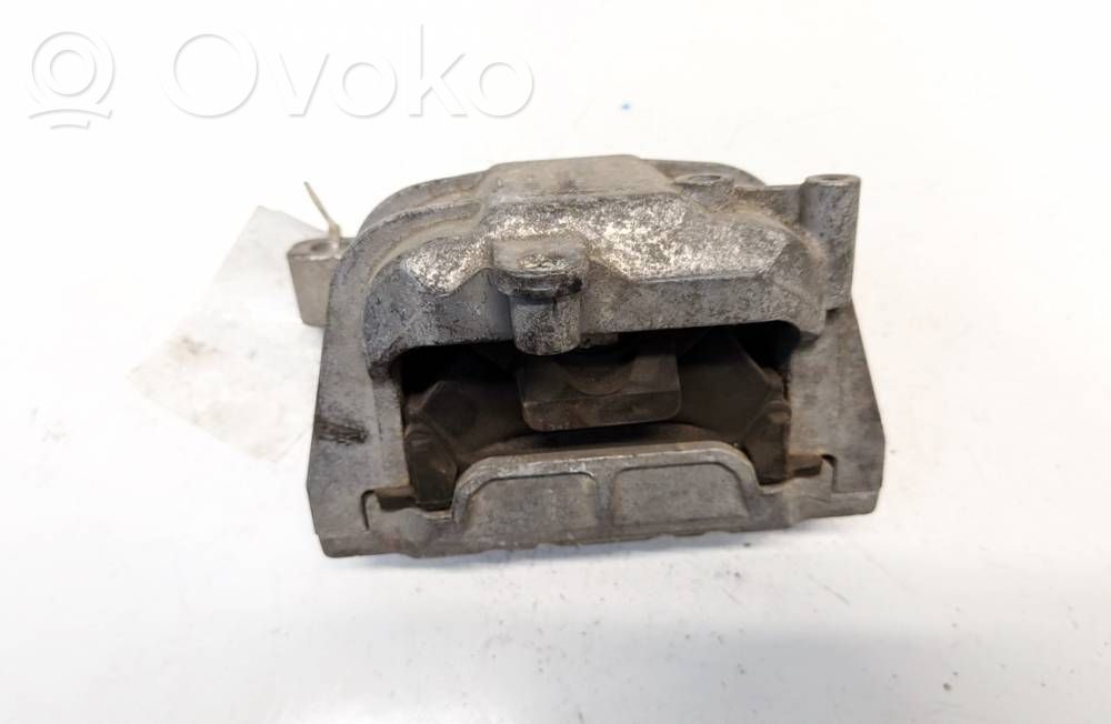 Volkswagen Golf VI Suport tampon motor 