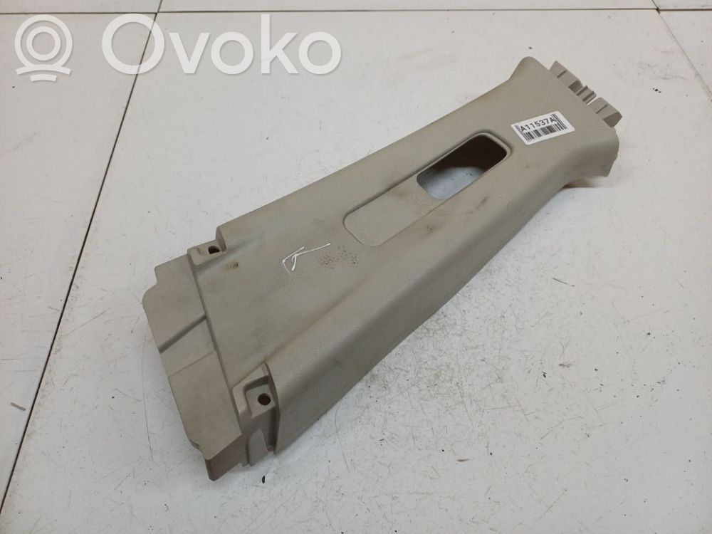 Moldura del pillar (D) (Inferior)   BBM457969,BBM457969,K3006