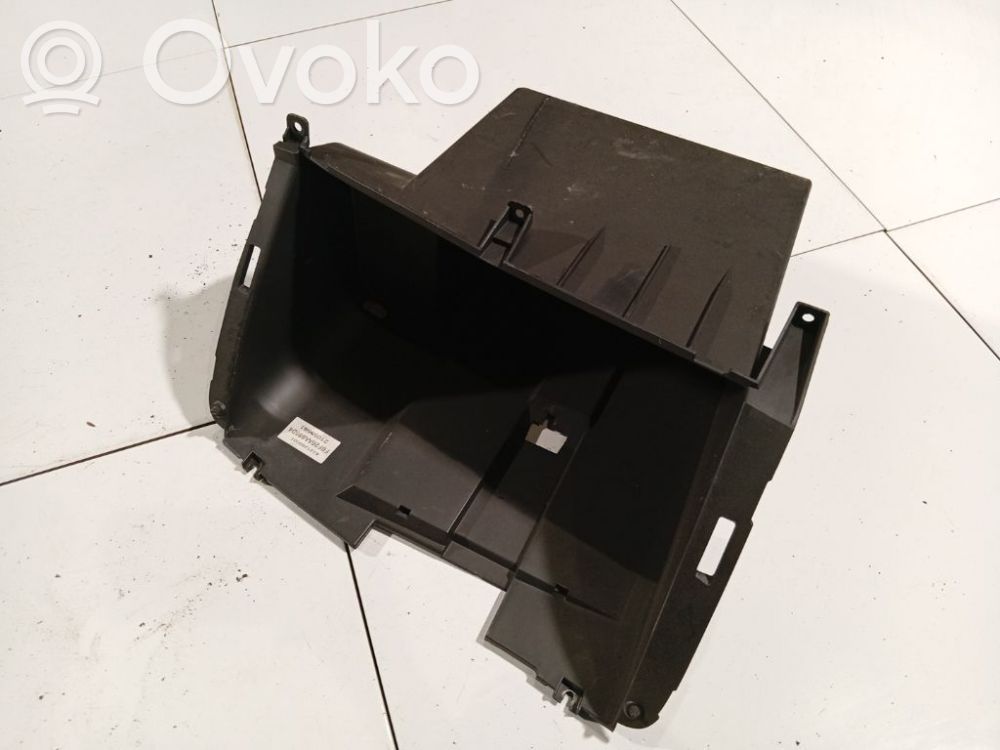 Nissan Micra Schowek deski rozdzielczej 