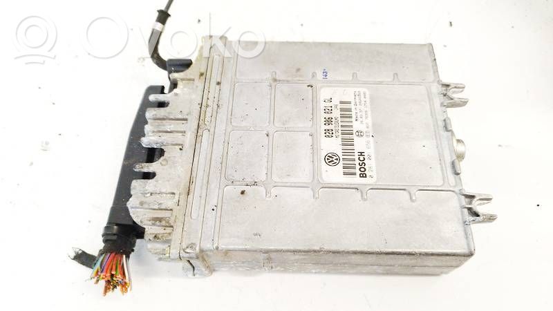 Volkswagen PASSAT B5 Unitate/modul de control motor 