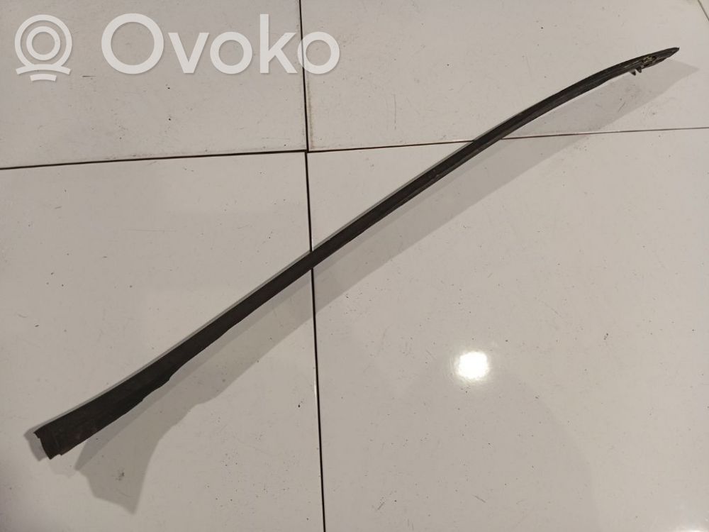 Opel Astra J Rivestimento modanatura del vetro della portiera anteriore 