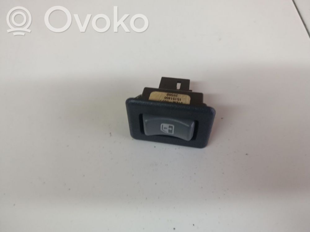 Electric window control switch   J12M8071,15151466,2858B,J12M8071