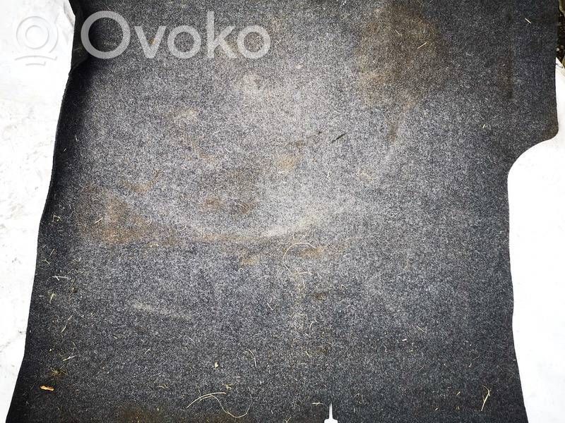 Tavaratilan pohjan tekstiilimatto
