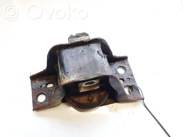 Engine mount bracket   8200140431,11210AY600,8200131305,8200140431