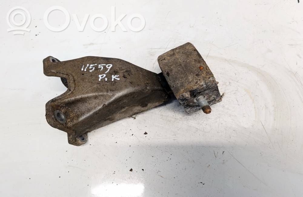 Engine mounting bracket   8D0399113AB,8D0399113AB,8D0399113AB
