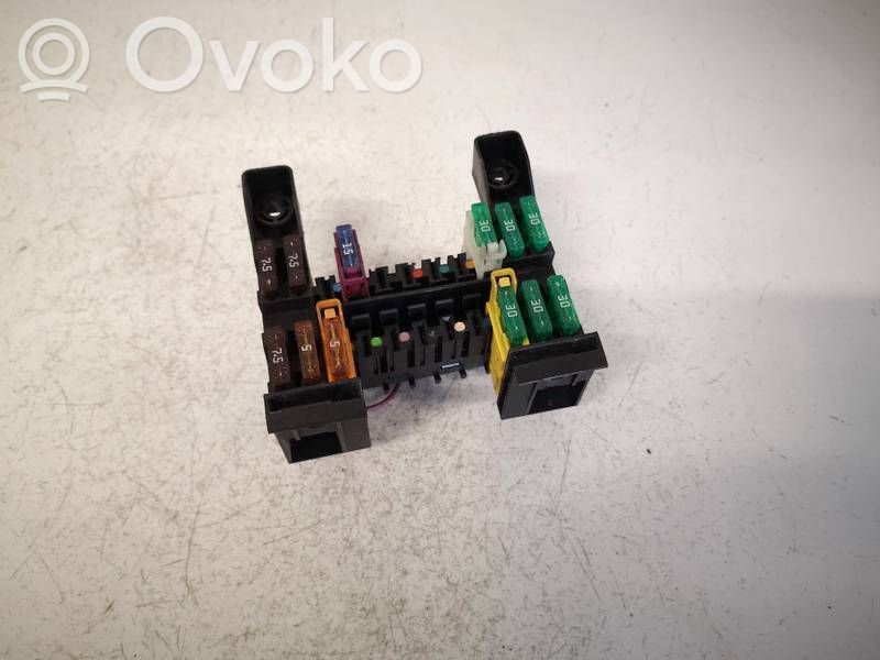 Mercedes-Benz E W211 Set scatola dei fusibili