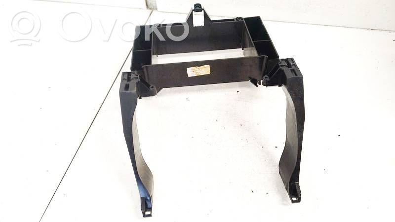 Mercedes-Benz E W211 Altra parte esteriore