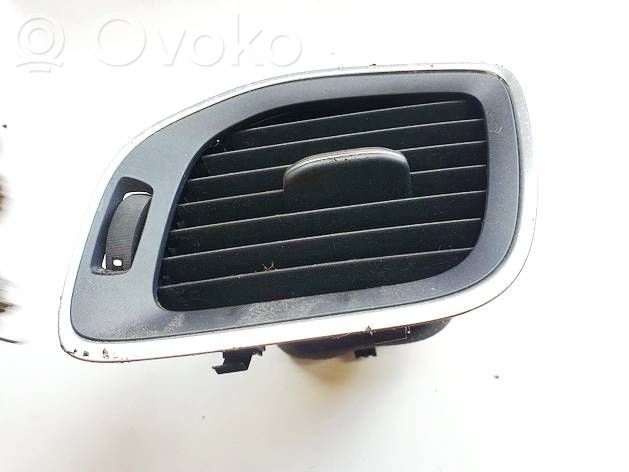 Volvo V40 Grilă ventilație/ramă laterală bord 
