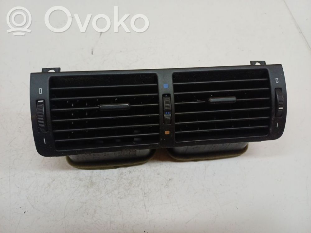 BMW 3 E46 Dysze / Kratki środkowego nawiewu deski rozdzielczej 