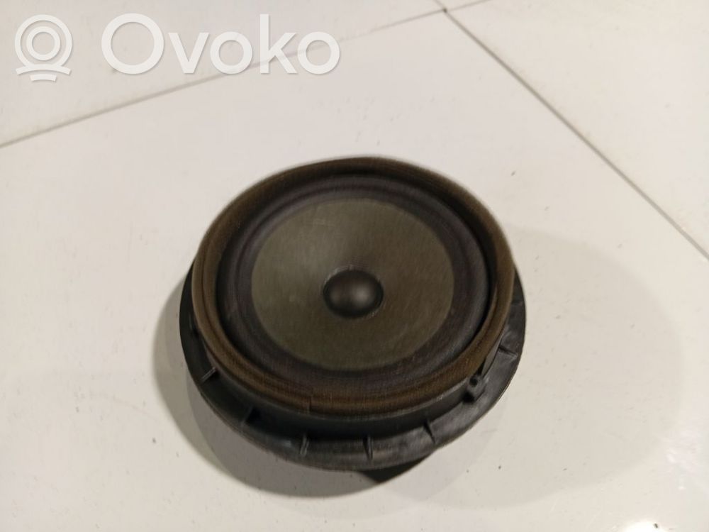 Fiat Sedici Etuoven kaiutin
