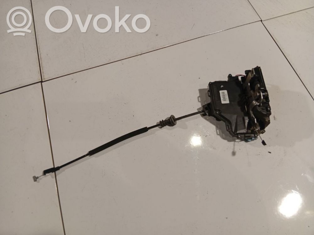 Skoda Octavia Mk2 (1Z) Serratura portiera anteriore 