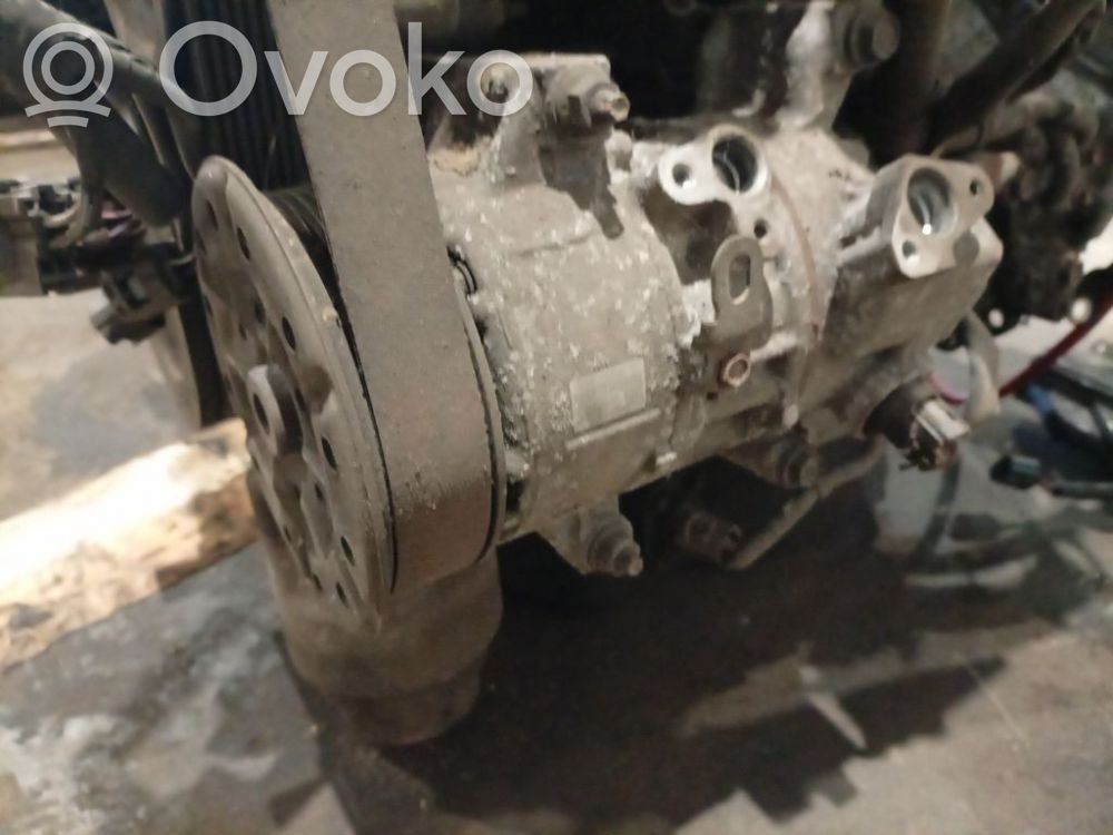 Toyota Avensis T270 Compressore aria condizionata (A/C) (pompa) 