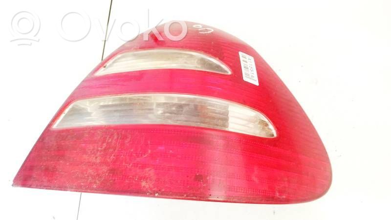 Mercedes-Benz E W211 Lampă spate în caroserie