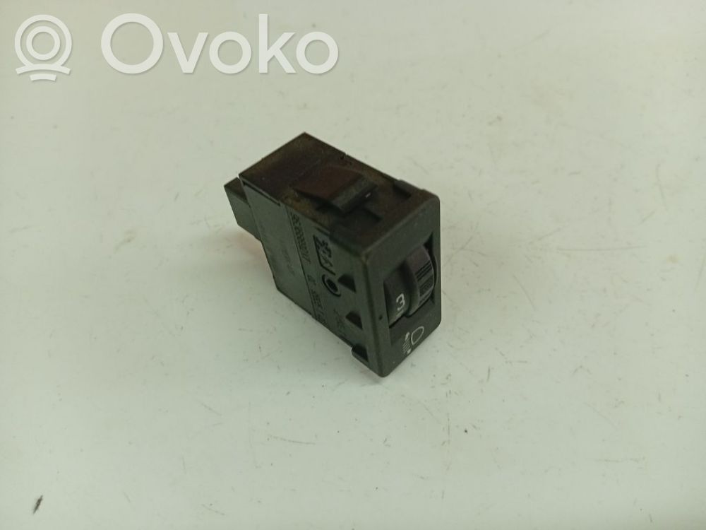 Headlight level height control switch   96366692XT,95835,96366692XT