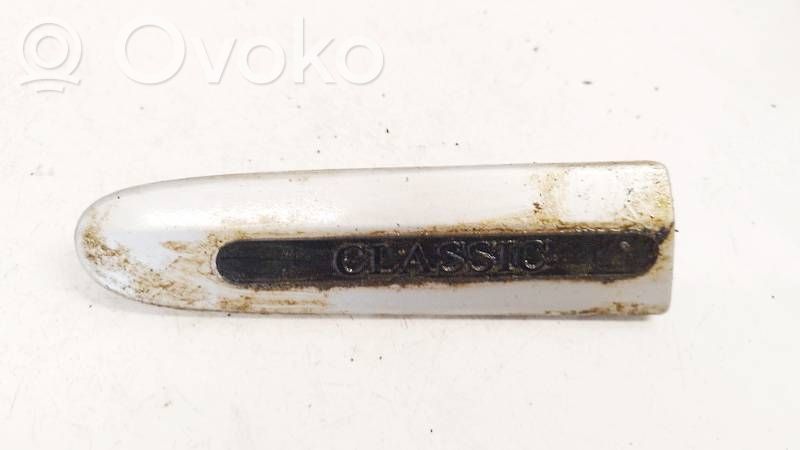 Mercedes-Benz E W211 Rivestimento parafango (modanatura)