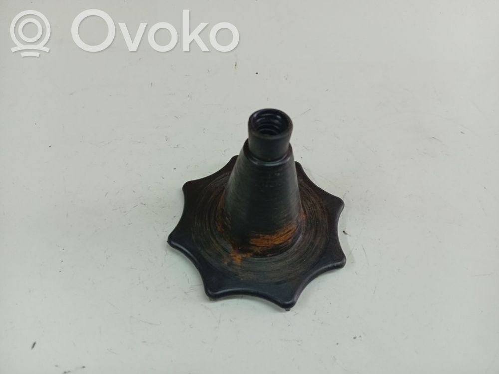 Opel Astra G Șurub fixare roată de rezervă 