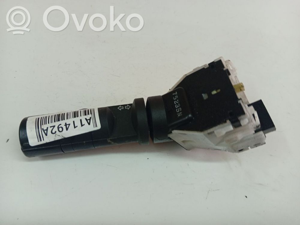 Nissan Qashqai Lenkstockschalter Kombischalter Blinkerhebel / Lichthebel