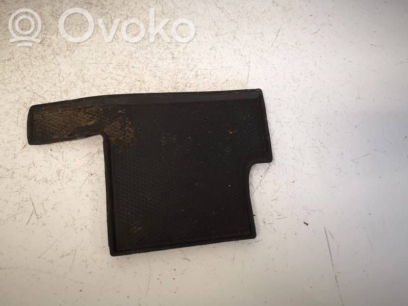 Mercedes-Benz E W211 Tappetino cassetto/ripiano consolle centrale 
