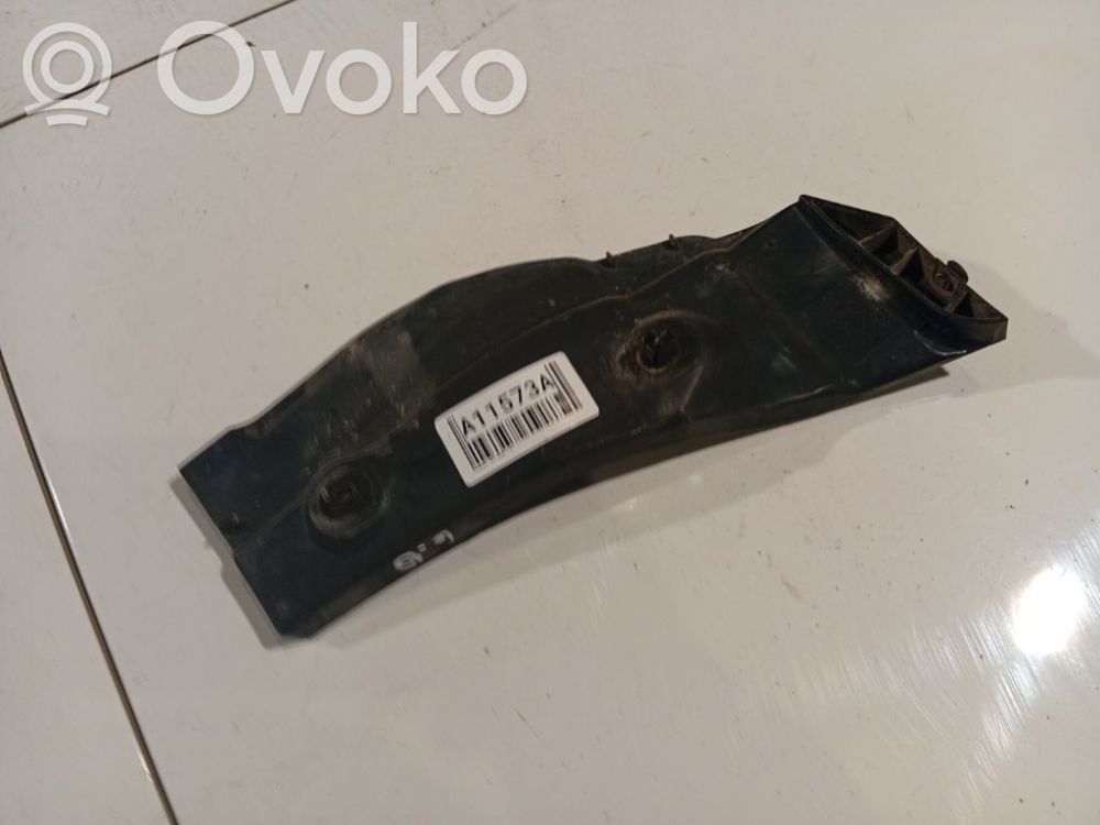 Peugeot 107 Takapuskurin kannake 