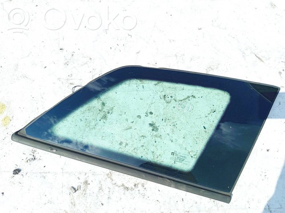 Opel Astra H Finestrino laterale posteriore 