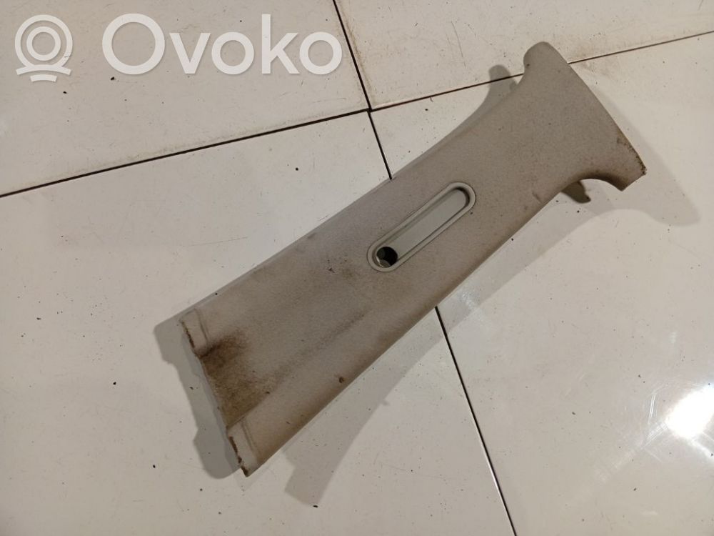 Volkswagen Golf IV Capac stâlp (B) (superior)