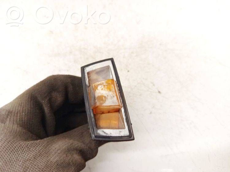 Opel Astra H Kierunkowskaz błotnika przedniego 