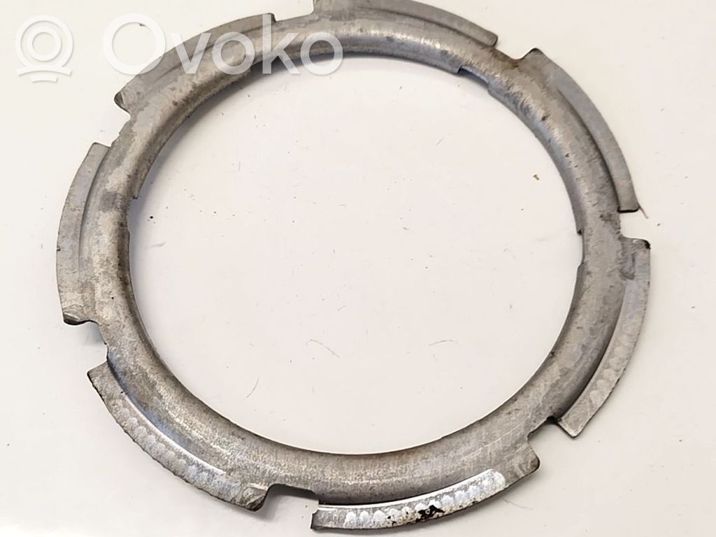 Volkswagen Up Anello/dado di bloccaggio della vite della pompa del carburante nel serbatoio