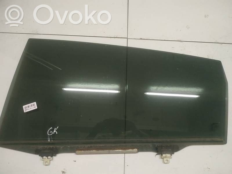 Toyota Corolla Verso AR10 Vetro del finestrino della portiera posteriore 