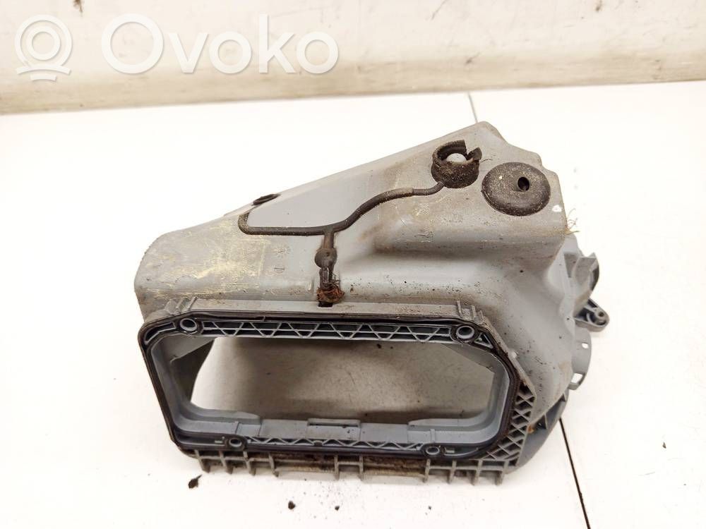 Audi A4 S4 B8 8K Luftfilterkasten 