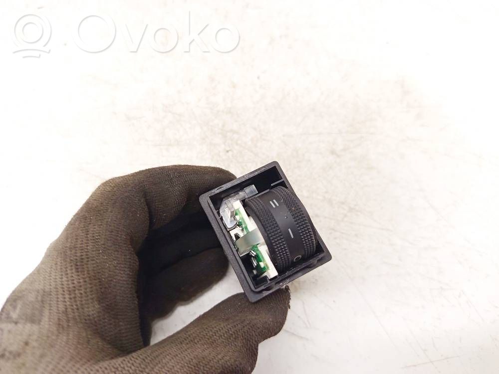 Audi A4 S4 B8 8K Bouton commande réglage hauteur de phares