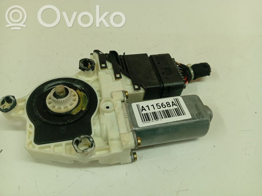 Volkswagen Golf IV Motor macara geam ușă spate 