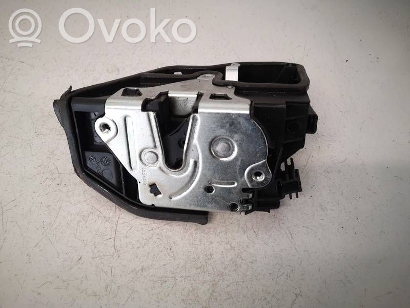 BMW 5 F10 F11 Zamek drzwi przednich 
