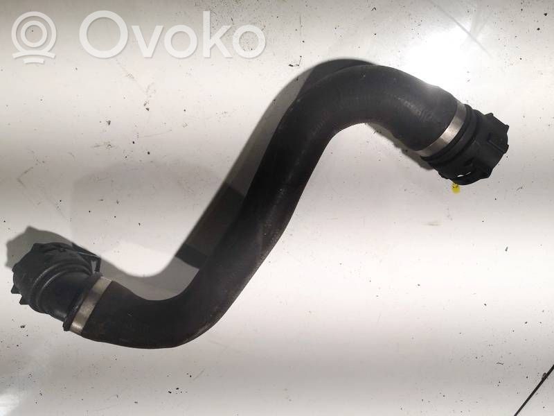 BMW 5 F10 F11 Conductă/furtun lichid de răcire motor 
