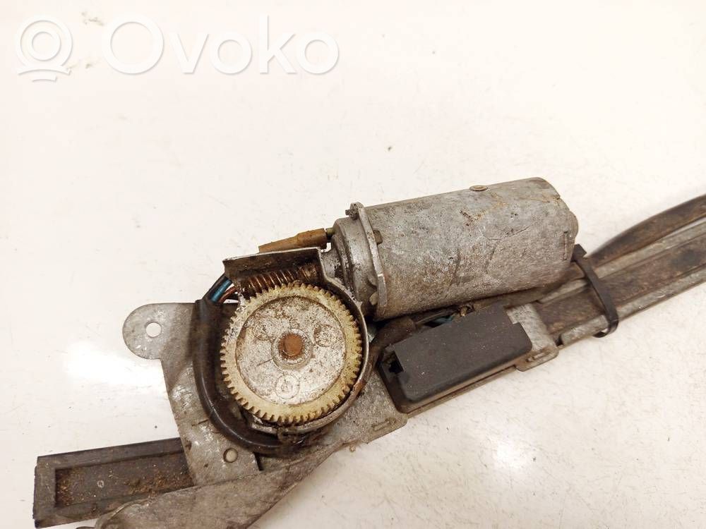 Mercedes-Benz E W124 Motorino alzacristalli della portiera anteriore 