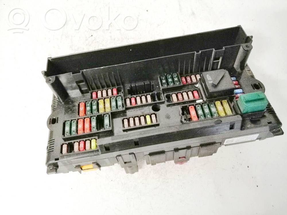 BMW 5 F10 F11 Juego de caja de fusibles