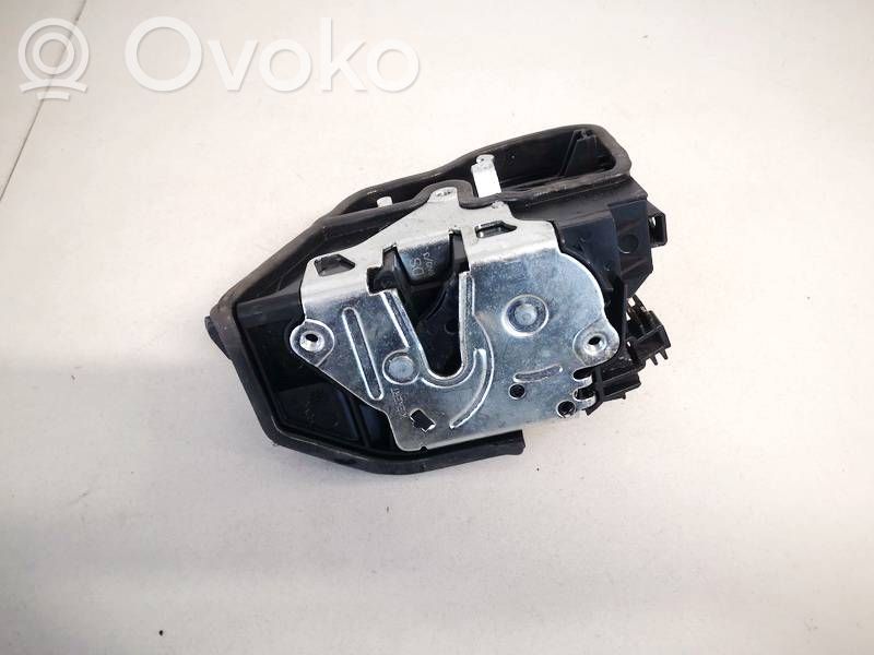 BMW 5 F10 F11 Serratura portiera anteriore 