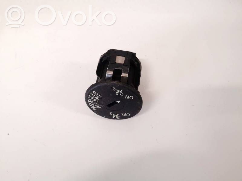 BMW 5 F10 F11 Comutator pornit/oprit airbag pasager 