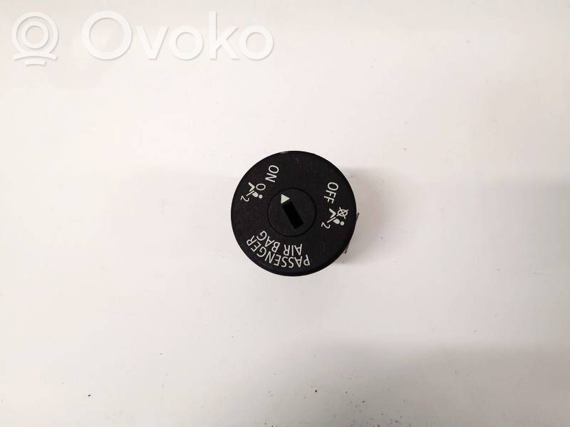 BMW 5 F10 F11 Interruptor de encendido/apagado del airbag de pasajero 