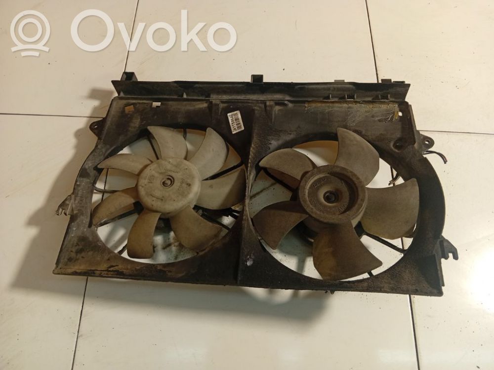 Toyota Avensis T250 Convogliatore ventilatore raffreddamento del radiatore 