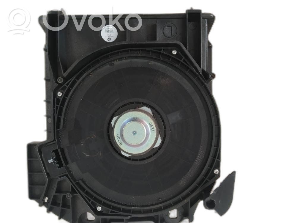 BMW 5 F10 F11 Subwoofer 
