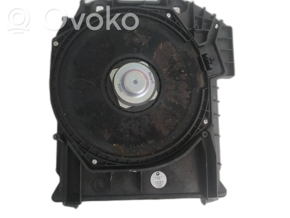 BMW 5 F10 F11 Subwoofer 
