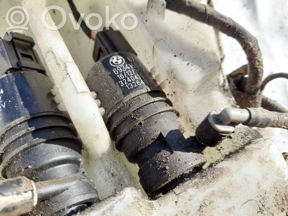 BMW 5 F10 F11 Pumpe Scheibenwaschanlage 