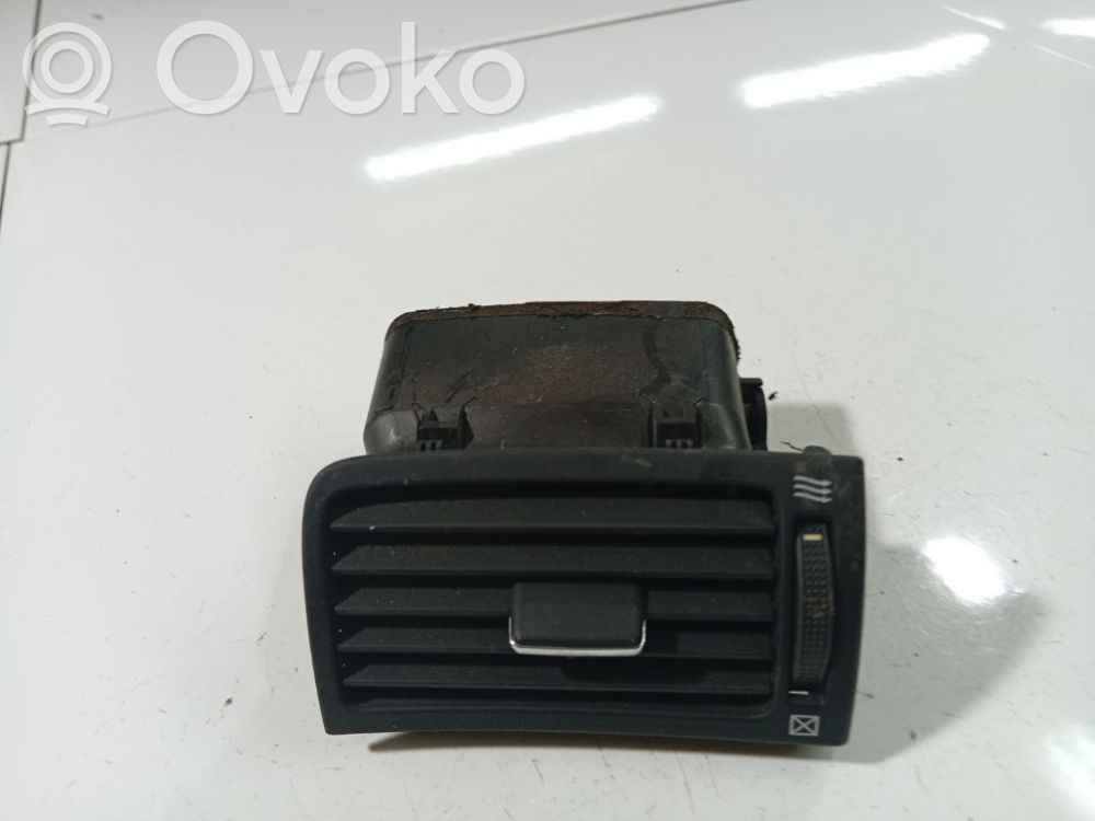 Toyota Avensis T250 Grilă ventilație centrală 