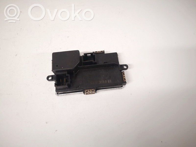 BMW 5 F10 F11 Motor aerotermă/rezistor ventilator 