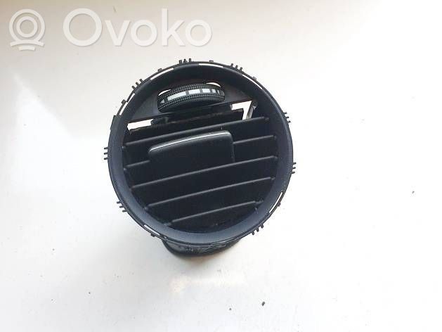 Mercedes-Benz C AMG W204 Griglia di ventilazione centrale cruscotto