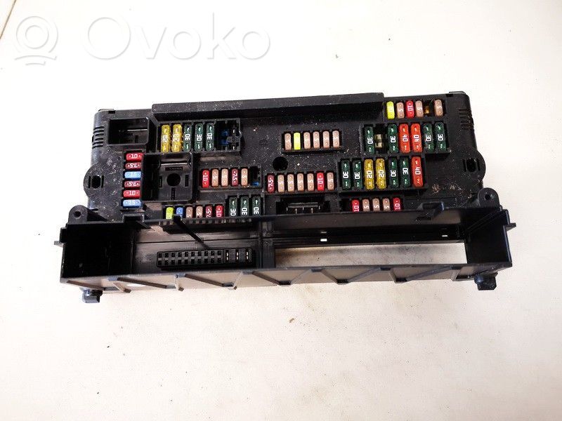 BMW 5 F10 F11 Juego de caja de fusibles 