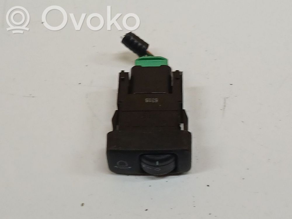 Lexus IS 220D-250-350 Comutator control nivel faruri